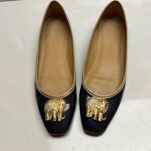 Lilly Pulitzer Navy Blue Patent Leather Flats, Jeweled Gold Metal Elephant. 10 M